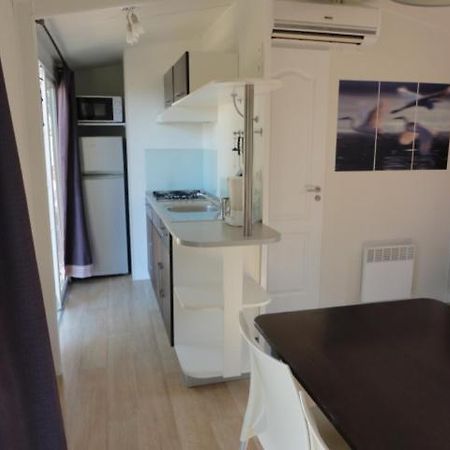 Mobil Home 6 Personnes Rocbaron Экстерьер фото